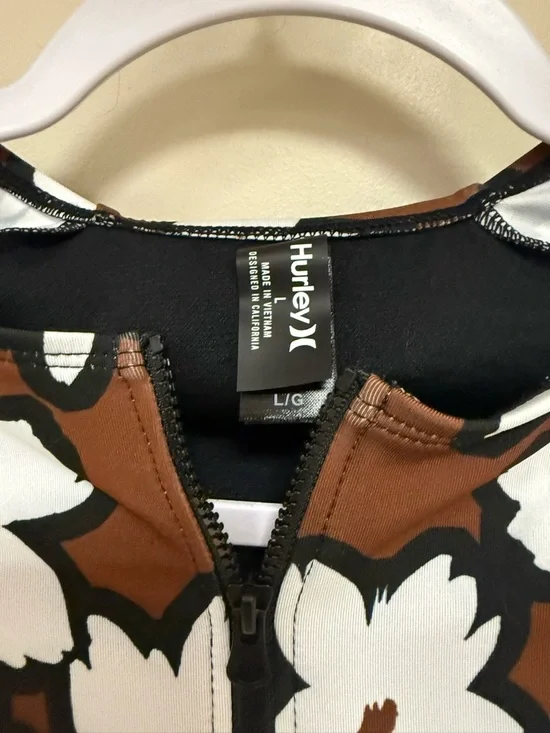 Hurley Brown White DAISY Floral Long-Sleeve One-Piece Swimsuit NEW WITHOUT TAGS - Picture 4 of 8